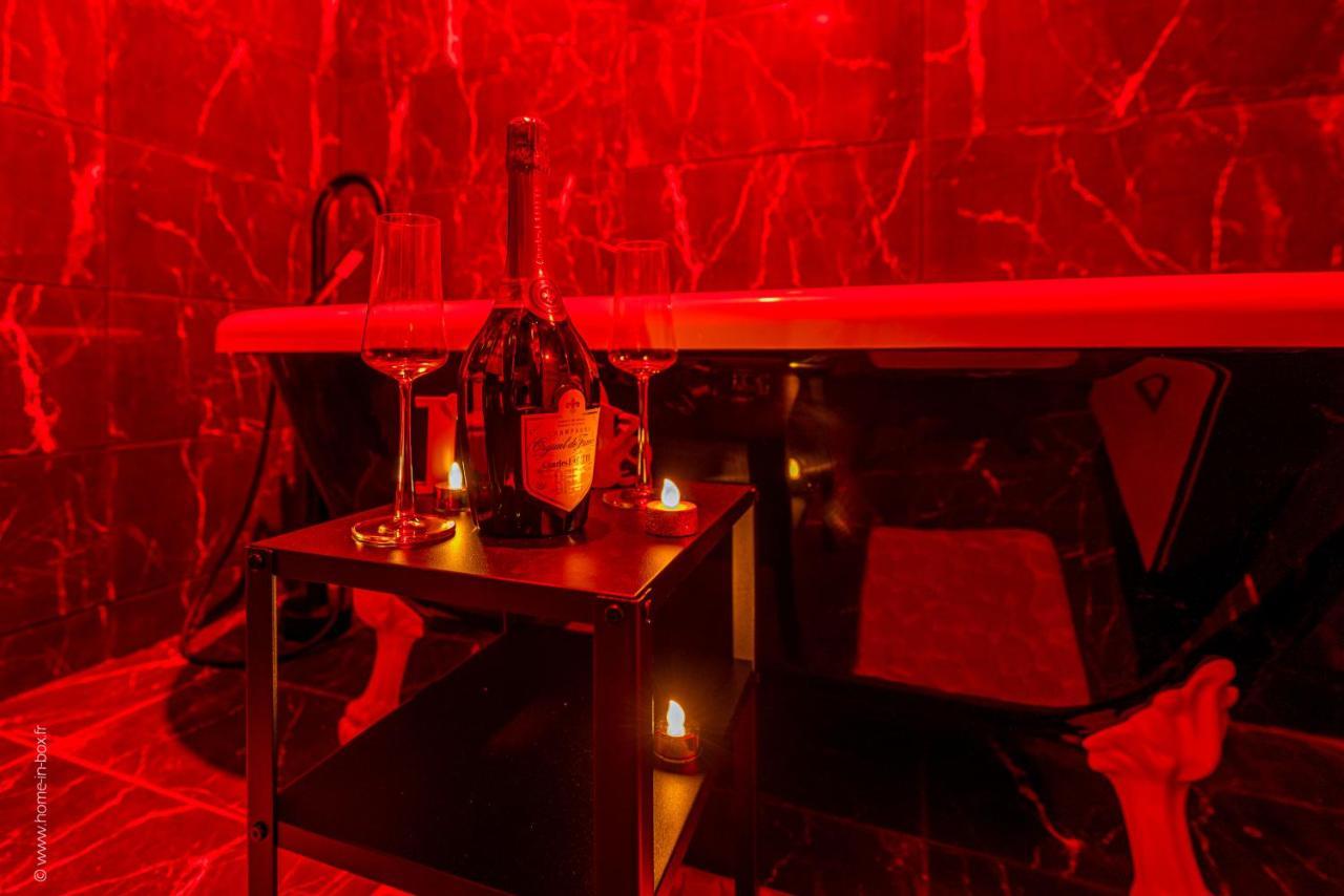 Étampes Love Room - Sauna - Secret Suite Au Calme מראה חיצוני תמונה